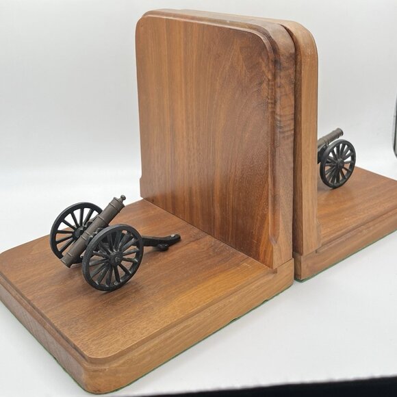 Vintage Mid Century Military Wooden Bookends w/ Metal Cannon Figurines MCM - Picture 1 of 10